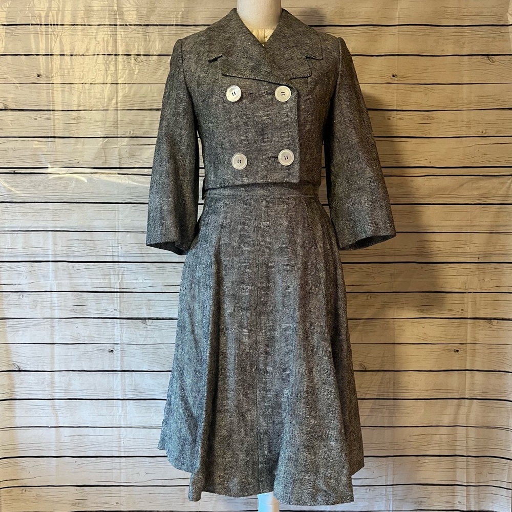 Tailored Gray Women's Skirt Set with Double-Breasted Bodice